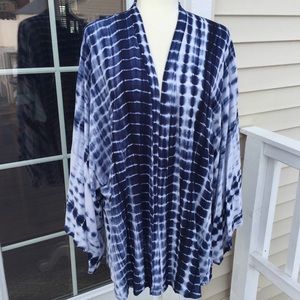 NWT Simple Tie Dyed Wrap size L